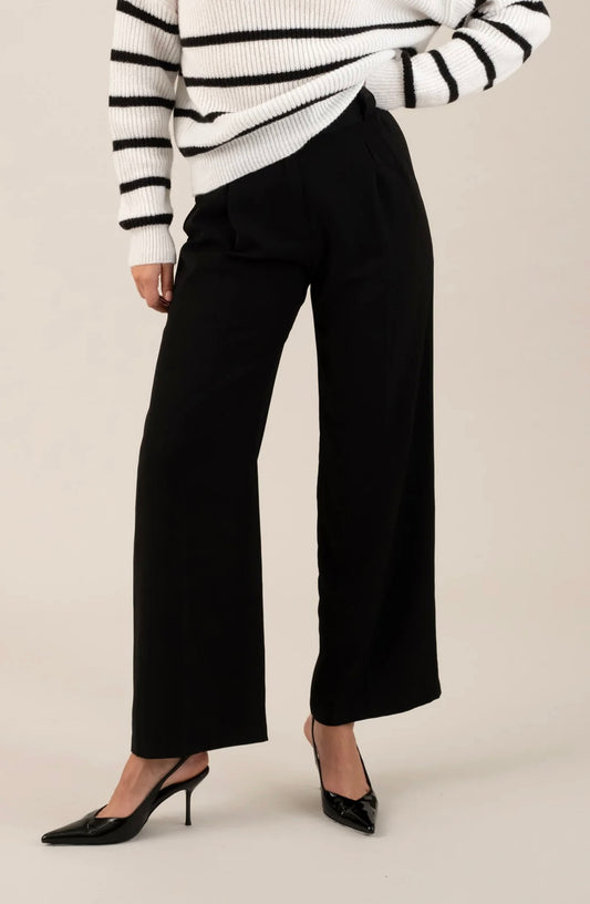 Bess Pleated Black Dress Pant