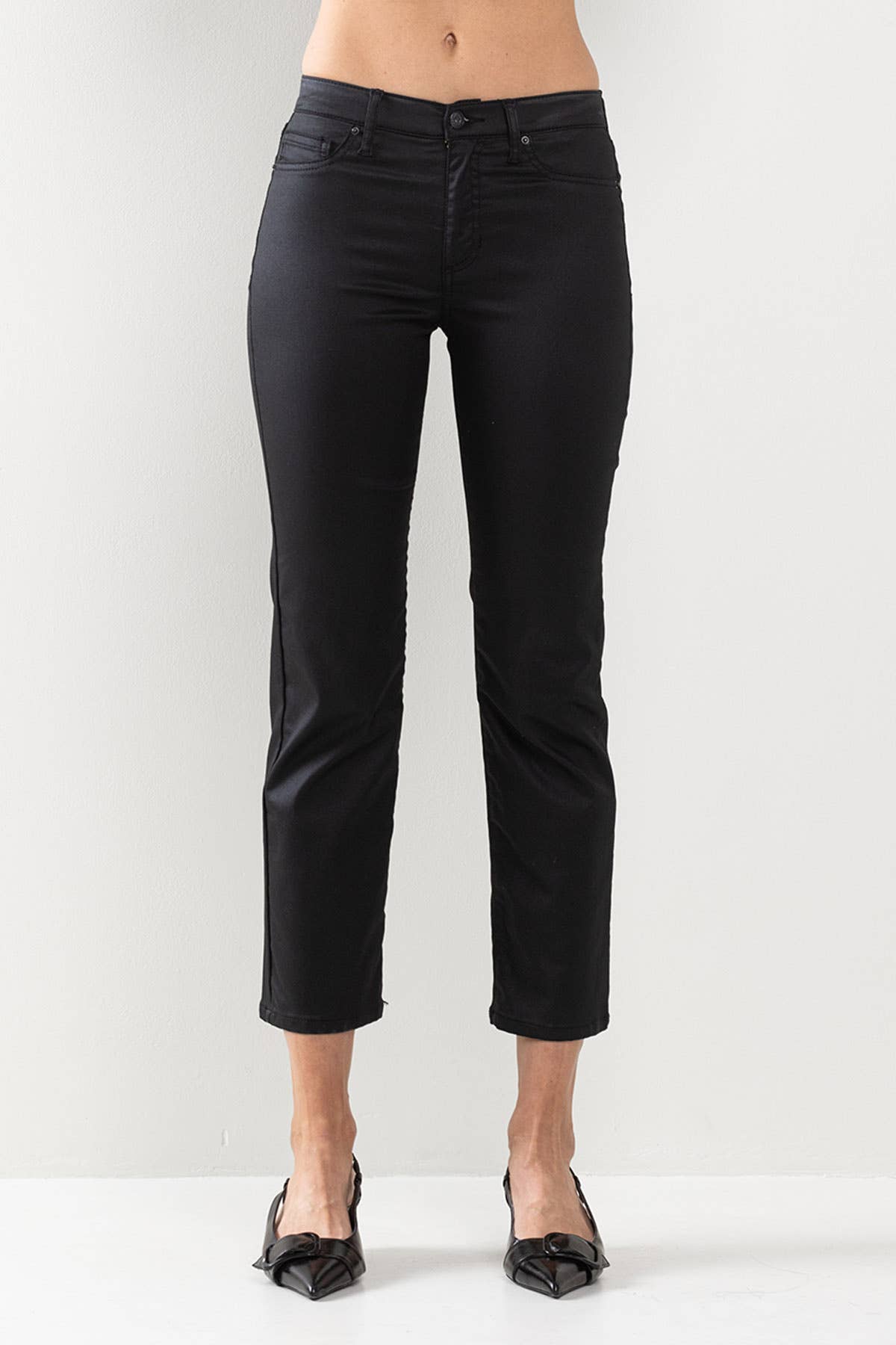 MID RISE SLIM STRAIGHT COATED JEANS IN BLACK - Lake City Boutique